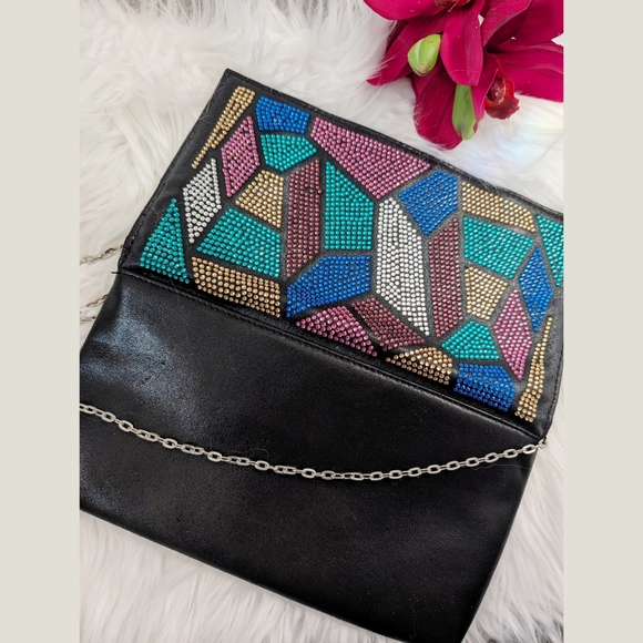 Rhinestone silver chain purse - Picture 5 of 14